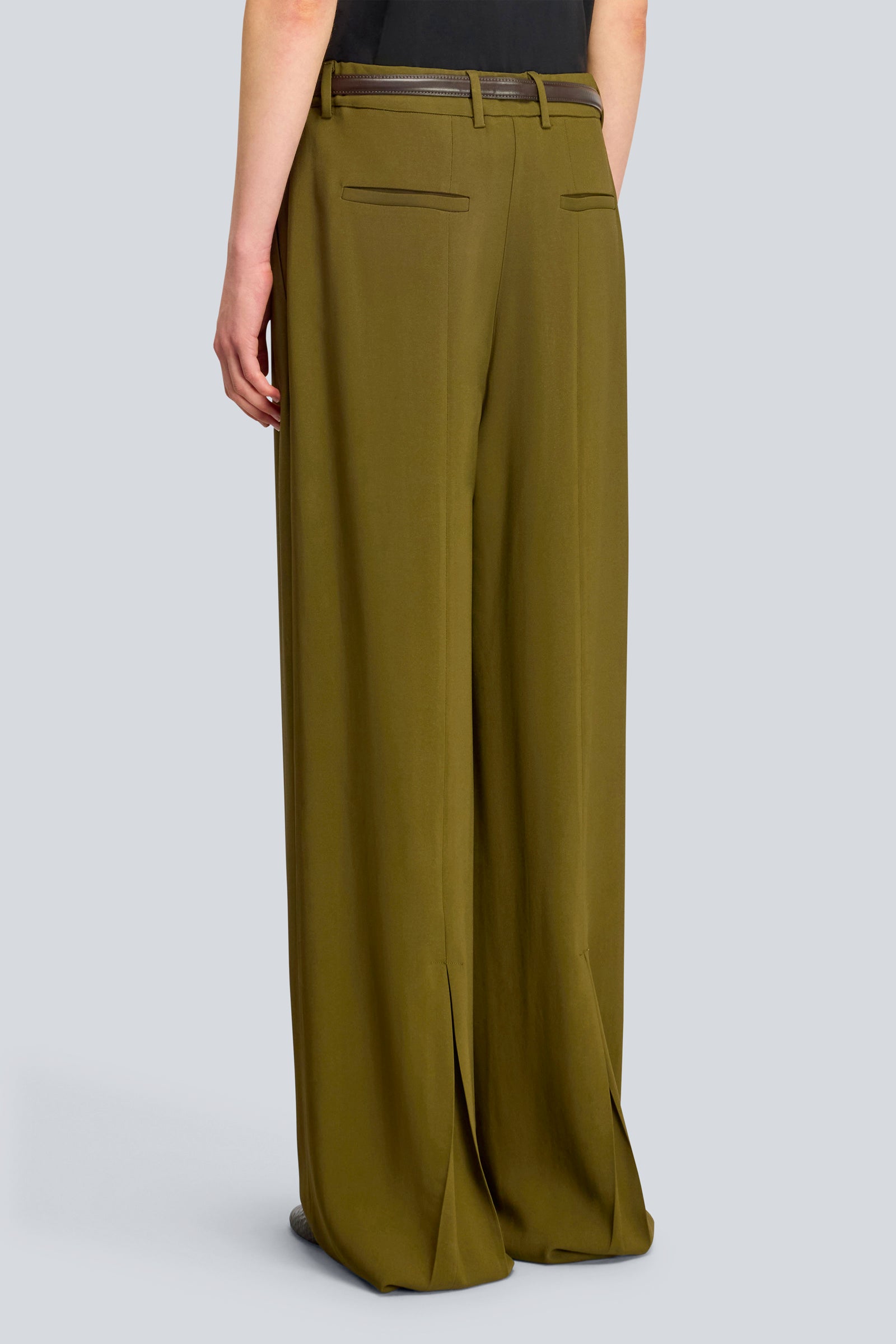 PANTALONE-TANIA