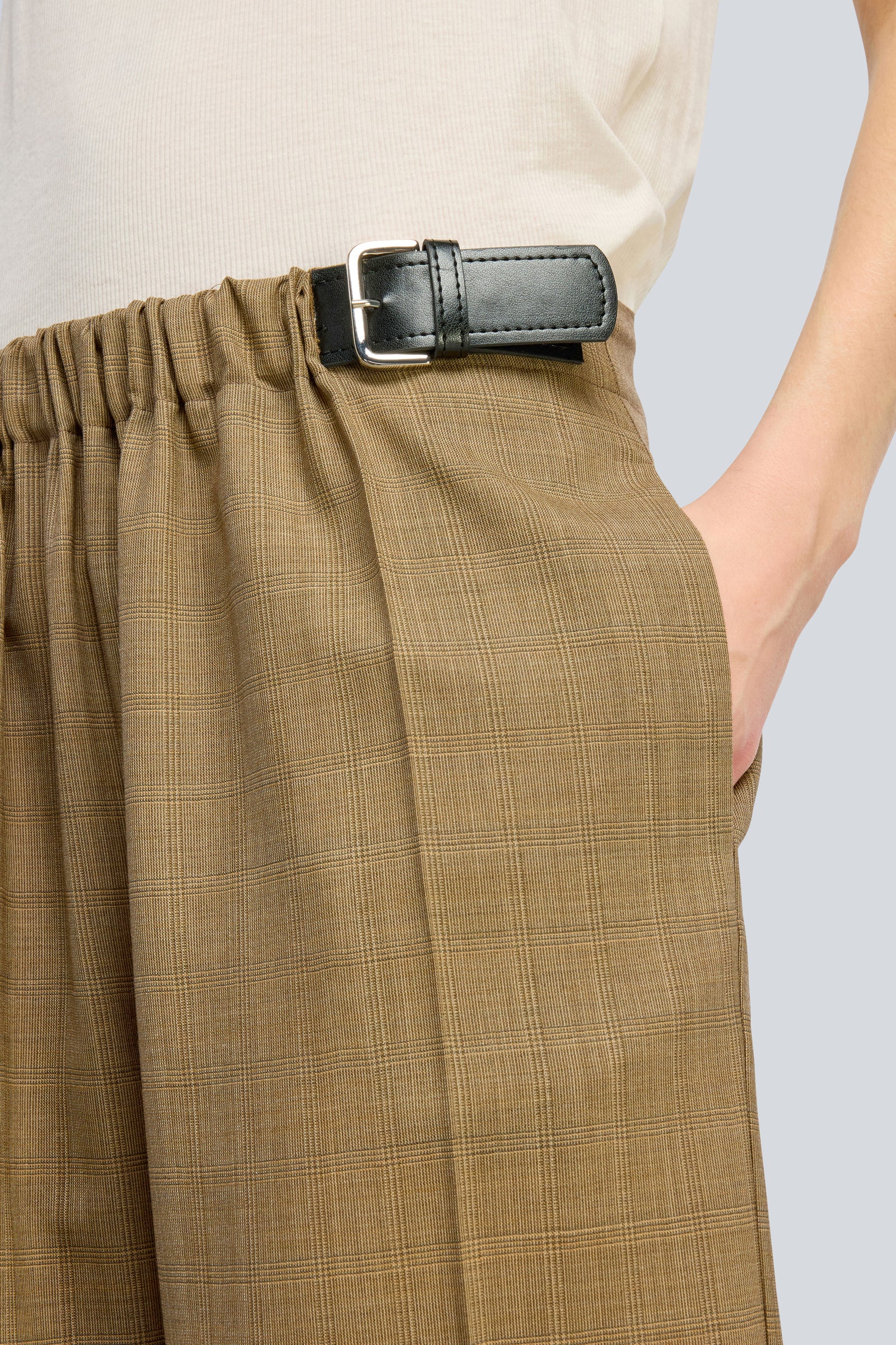 PANTALONE-DELIA