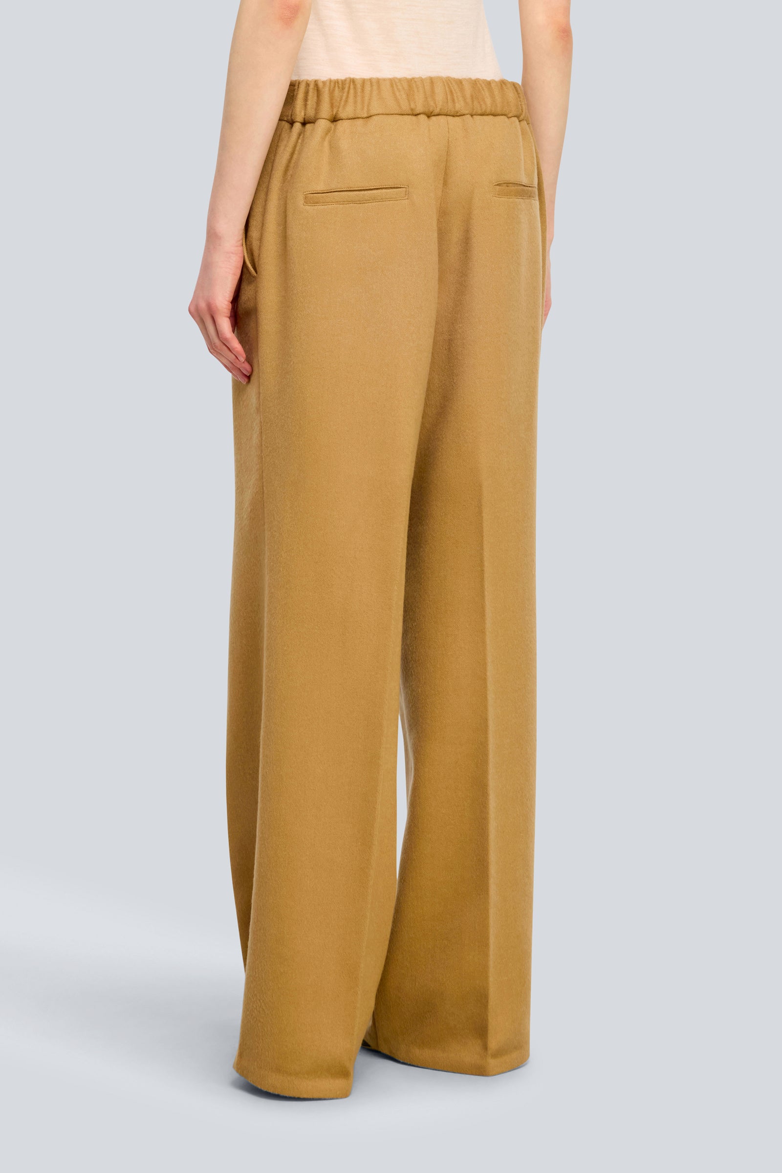 PANTALONE-LILIA